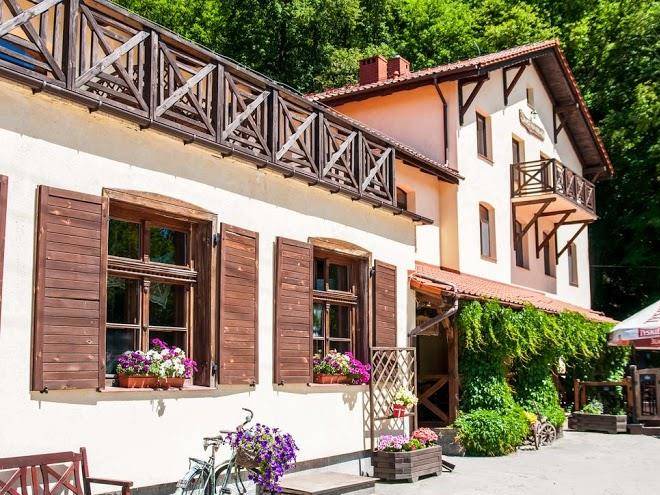Przystanek tlen restauracja pensjonat browar