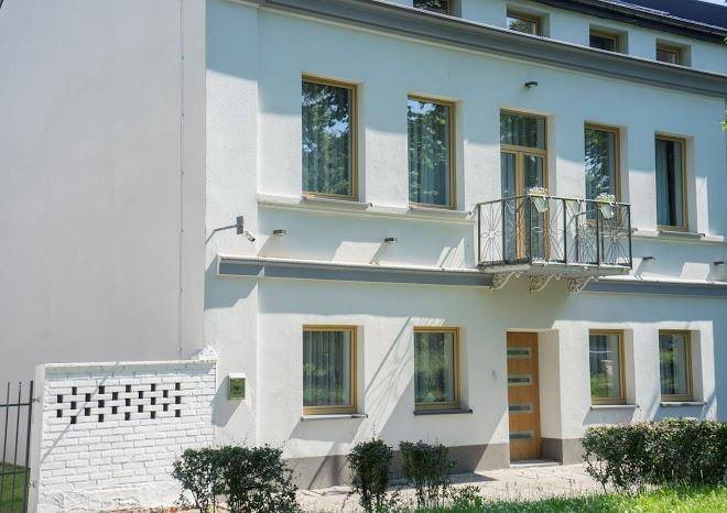 Hotel I Restauracja Inner City Image