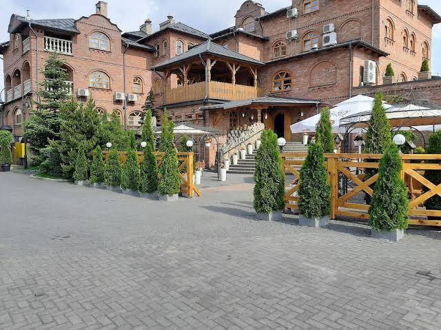 Hotel i restauracja staropolska