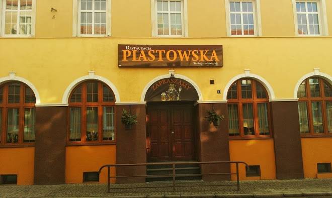 Piastowska