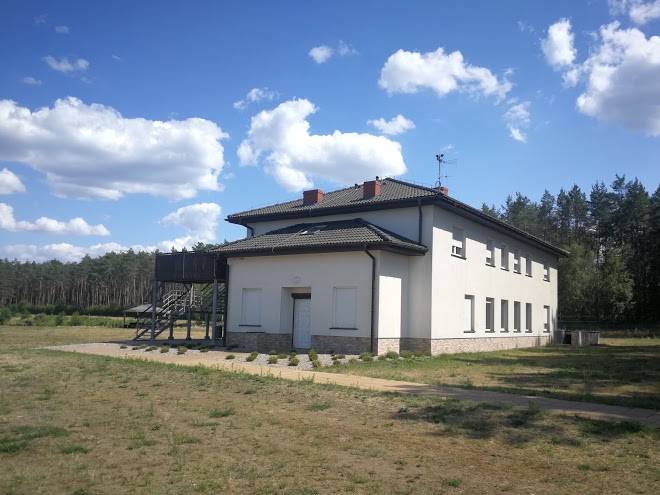 Wypoczynek nad stawem