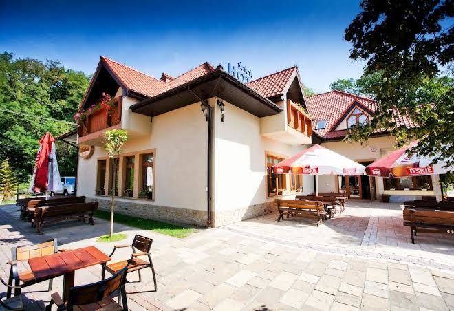 Hotel i restauracja zalesie