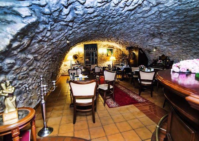 Restauracja hotel dwor zieleniewskich