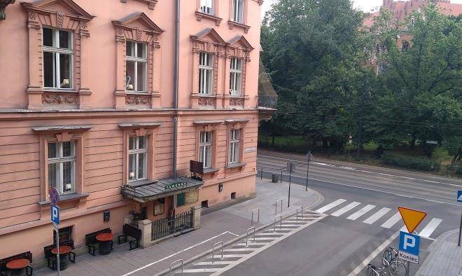 Apollo krakow