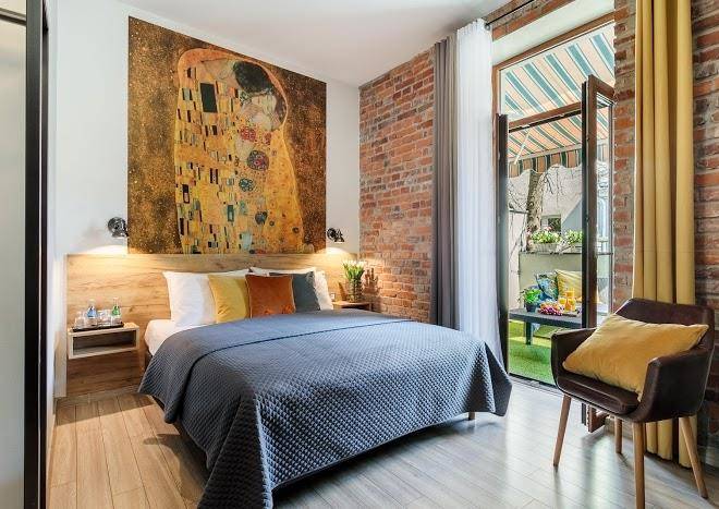 Art & garden residence