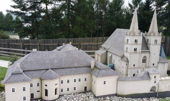 Pod taborem dom wypoczynkowy