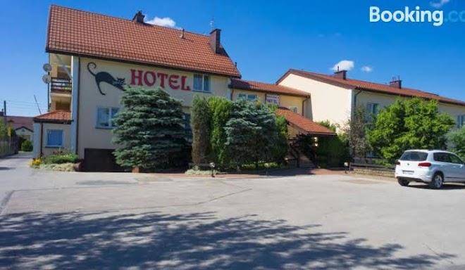 Kot Restauracja Hotel Image
