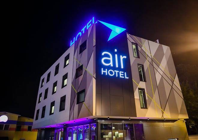Air hotel