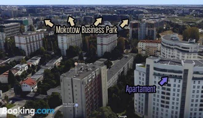 Walk distance to mokotow business park