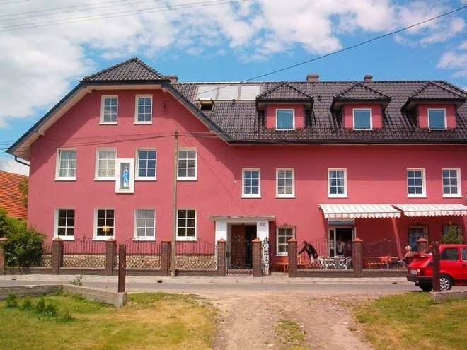 Hotel and pension ella lipniki