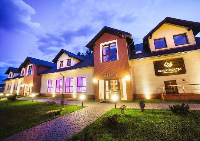 Biala akacja resort & business
