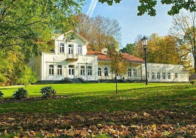 Dwor na wolicy restauracja pensjonat grobelny w