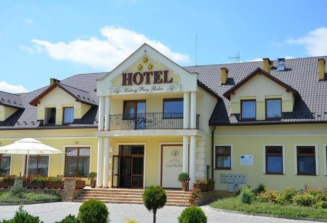 Hotel cztery pory roku