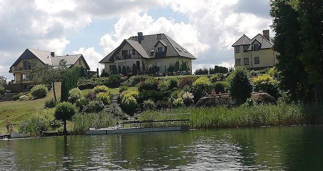 Pension on the gulf