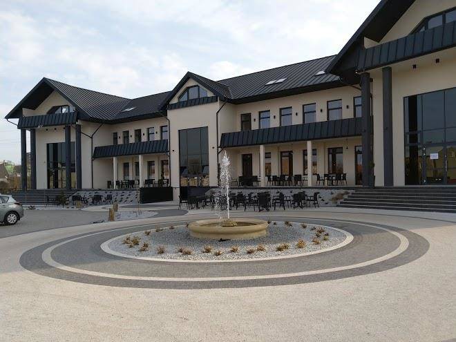 Restauracja & Hotel Balton Image