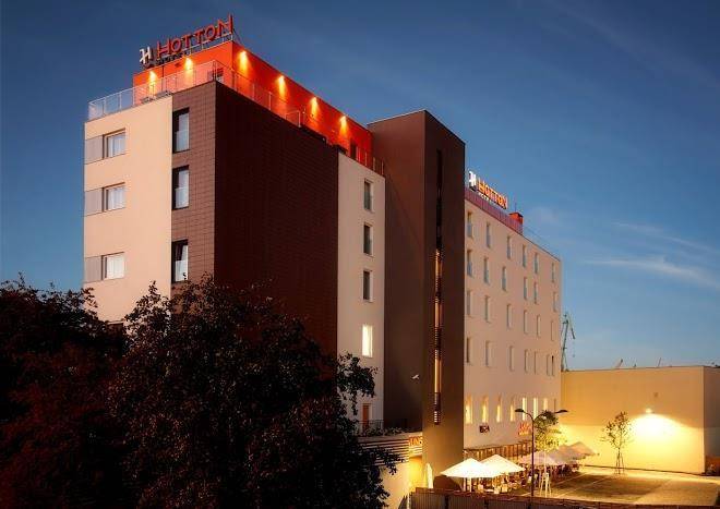Hotton hotel