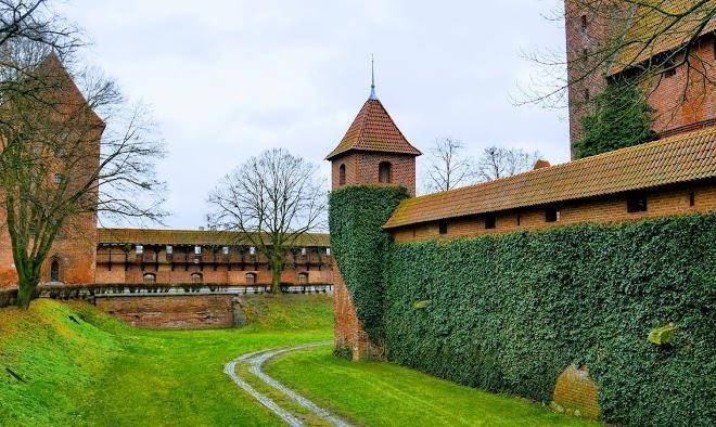 B&b vis a vis zamku noclegi malbork