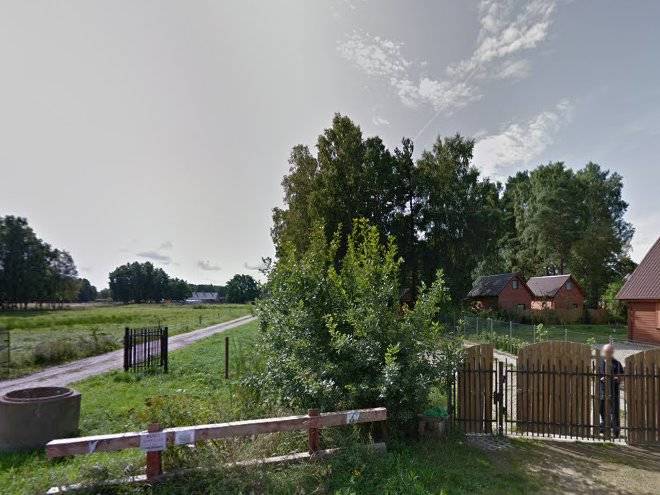 Domki na lesnej polanie