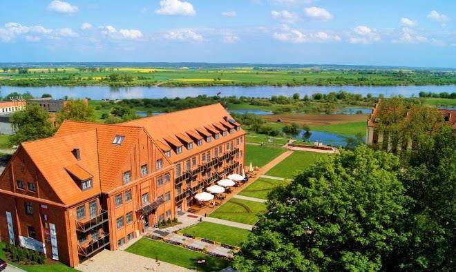Hotel Gniew Castle Image