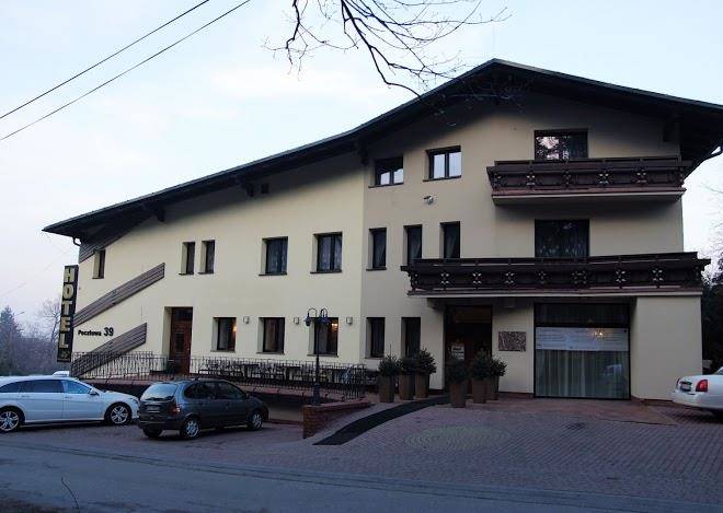 Hotel na bloniach