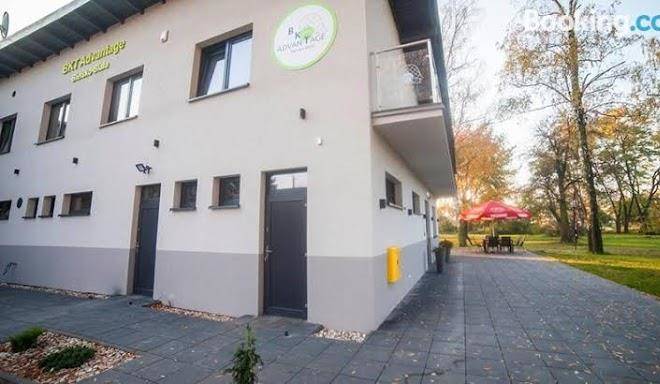 Hotelik tenisowy