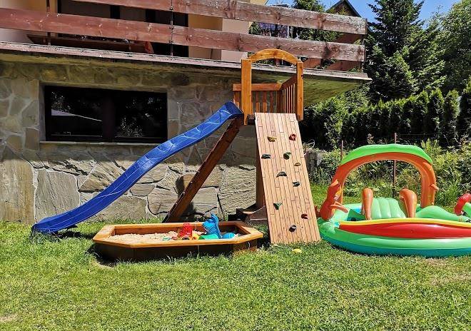 Nad strumyczkiem pokoje goscinne w szczyrku