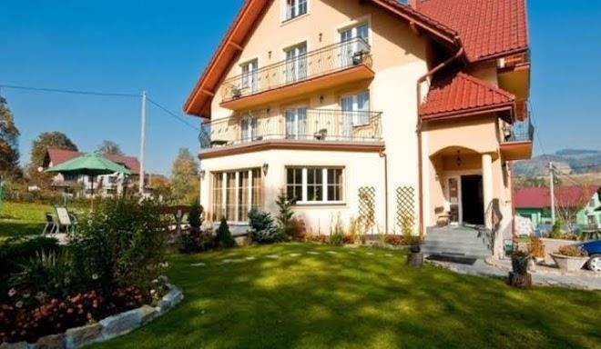 Pokoje Goscinne Rezydencja Rowita Image