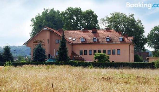 Zajazd na kamiencu restauracja pokoje goscinne ochaby male