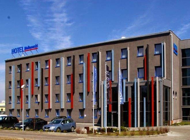 Hotel malinowski business