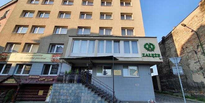Hotel zaleze