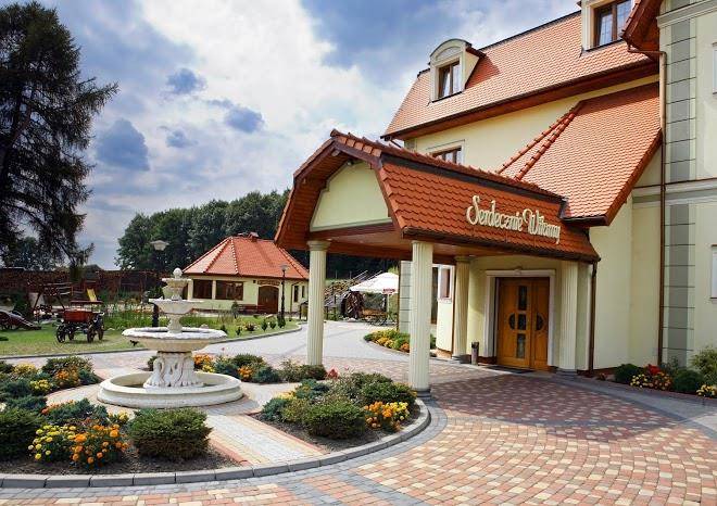 Zajazd zlota iglica