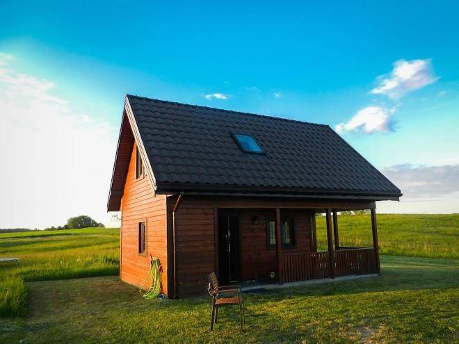 Domek nad jeziorem