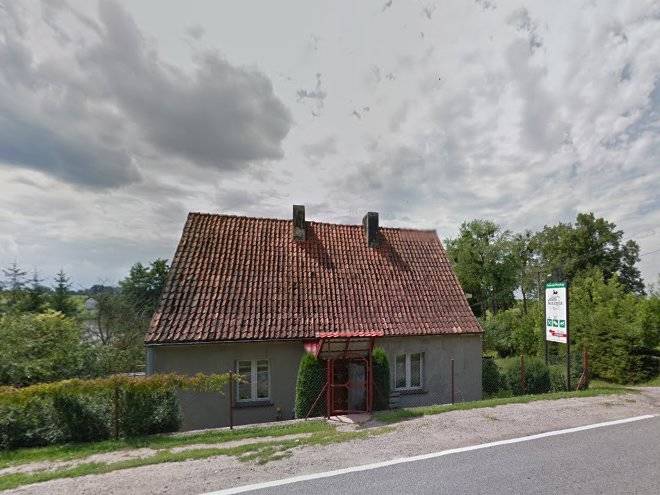 Domek nad jeziorem