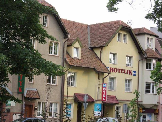 Przy bramie hotelik