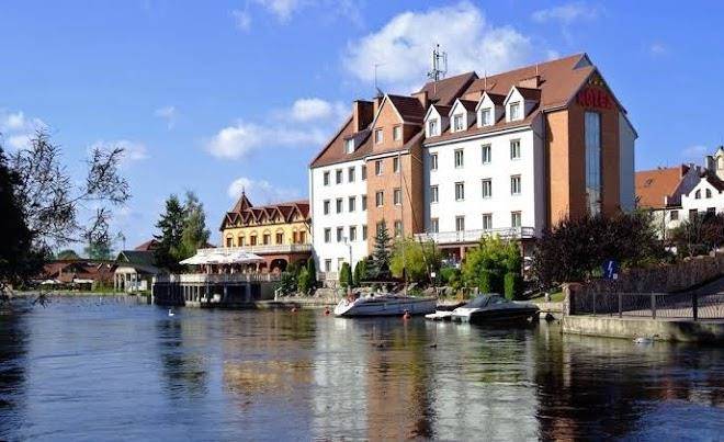 Restauracja hotelu nad pisa