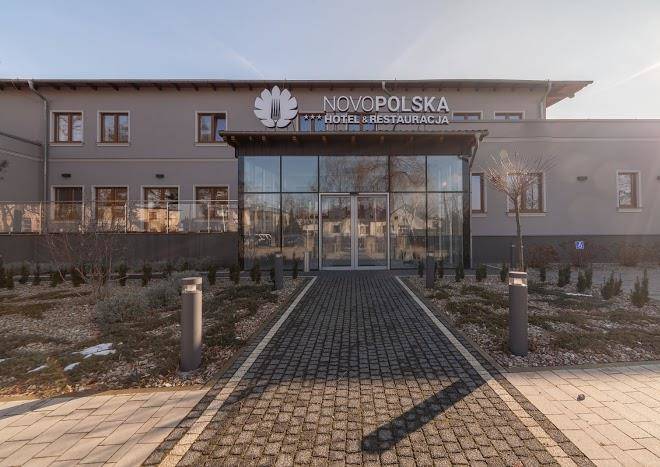 Hotel i restauracja novopolska