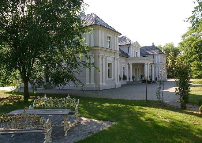 Dakowski dwor