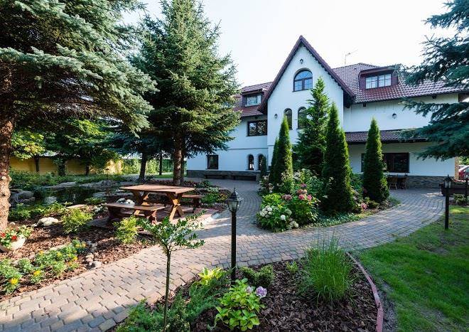 Dworek Staropolski Image