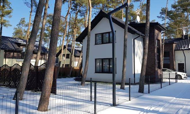 Leo Royal Luxury Home Image