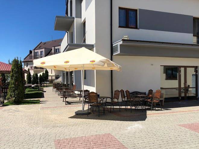 Osrodek Z Basenem Kolonijny I Wypoczynkowy Tasarz W Rewalu Image