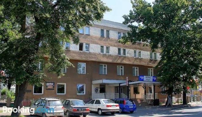 Piast uslugi hotelarskie gastronomiczno rozrywkowe s c