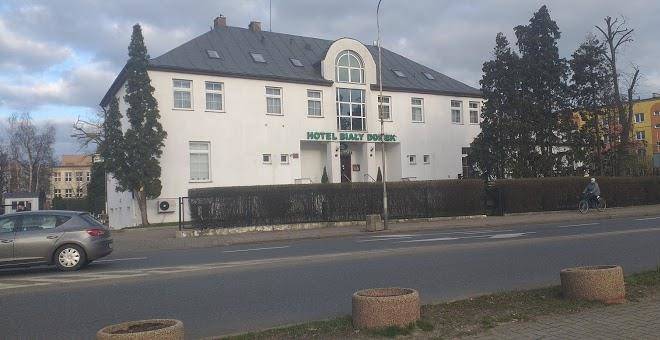 Hotel bialy domek