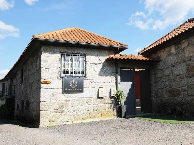 Quinta de areda wine & pool experience