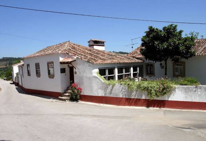 Quintal de alem do ribeiro turismo rural lda