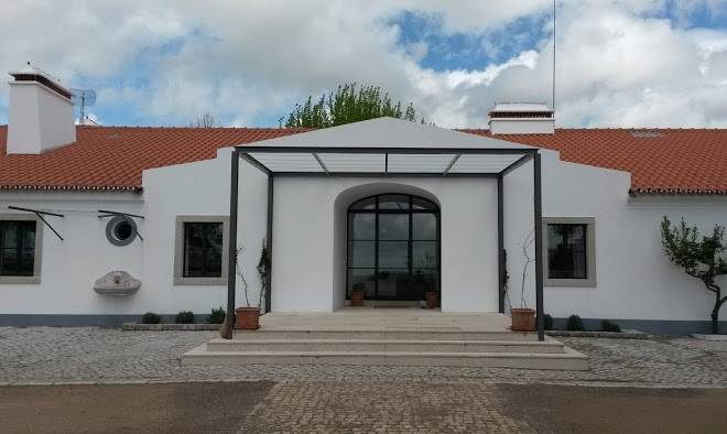 Herdade outeiro de esquila