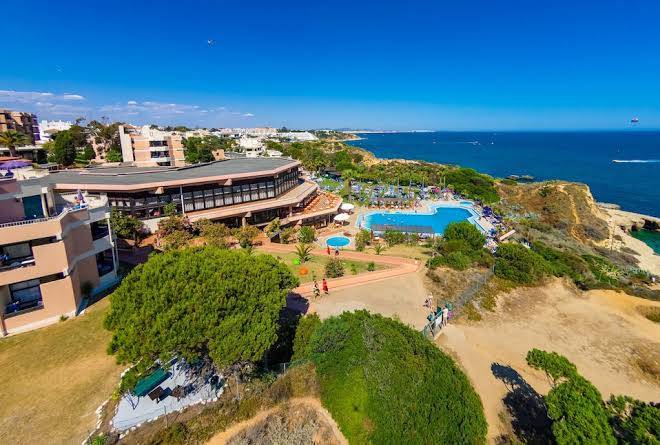 Auramar beach resort