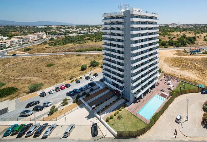Luna Alvor Bay Image