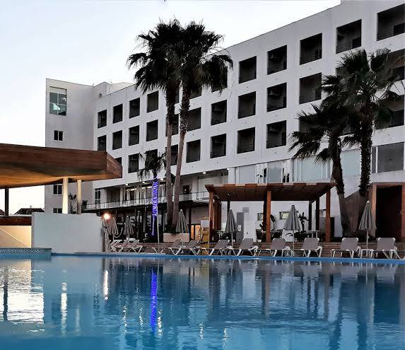 Maria nova lounge hotel