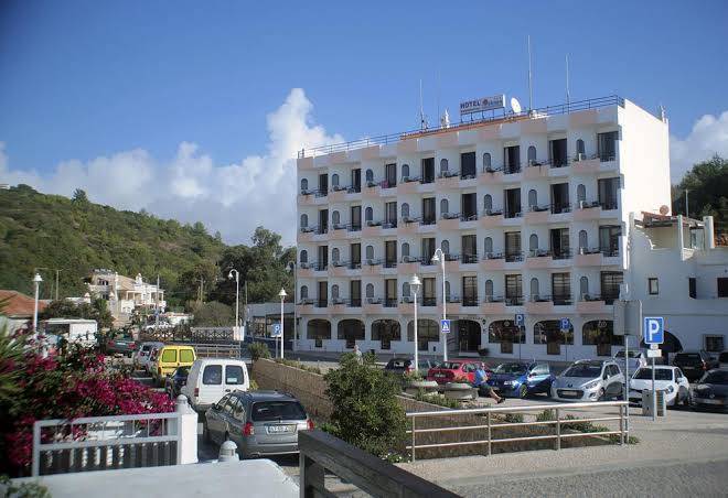 Hotel residencial salema