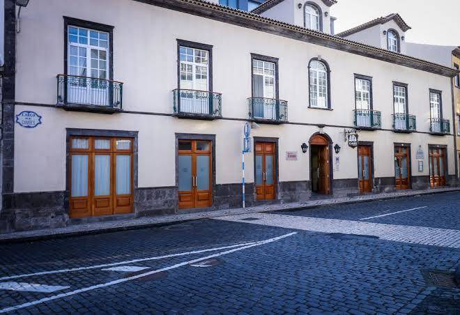 Hotel camoes